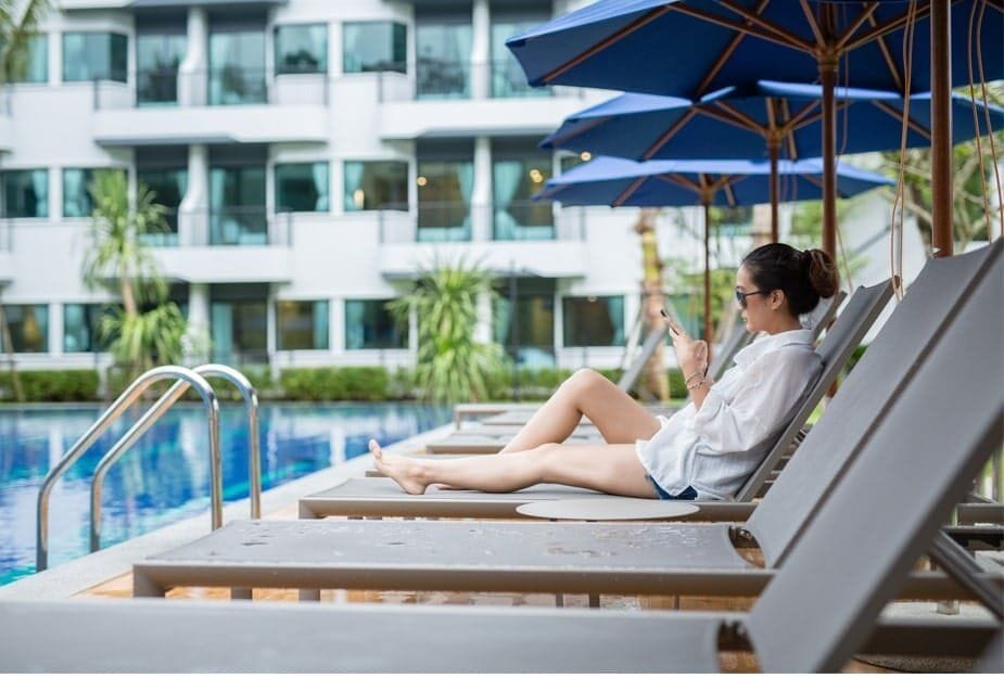 Hotel-SEO-Agency-in-Bangkok-Project-Holiday-Inn-Express-Krabi-Ao-Nang-Beach-lady Hotel-SEO-Agency-in-Bangkok-Project-Holiday-Inn-Express-Krabi-Ao-Nang-Beach-lady